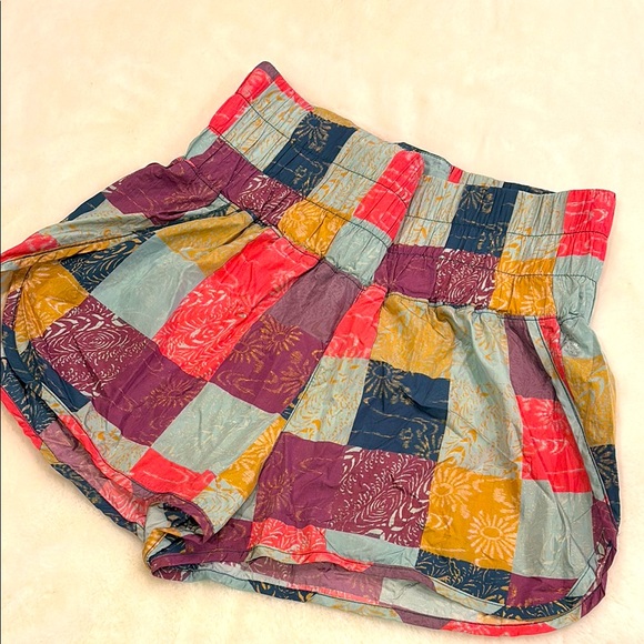 Free People Shorts - Picture 1 of 3